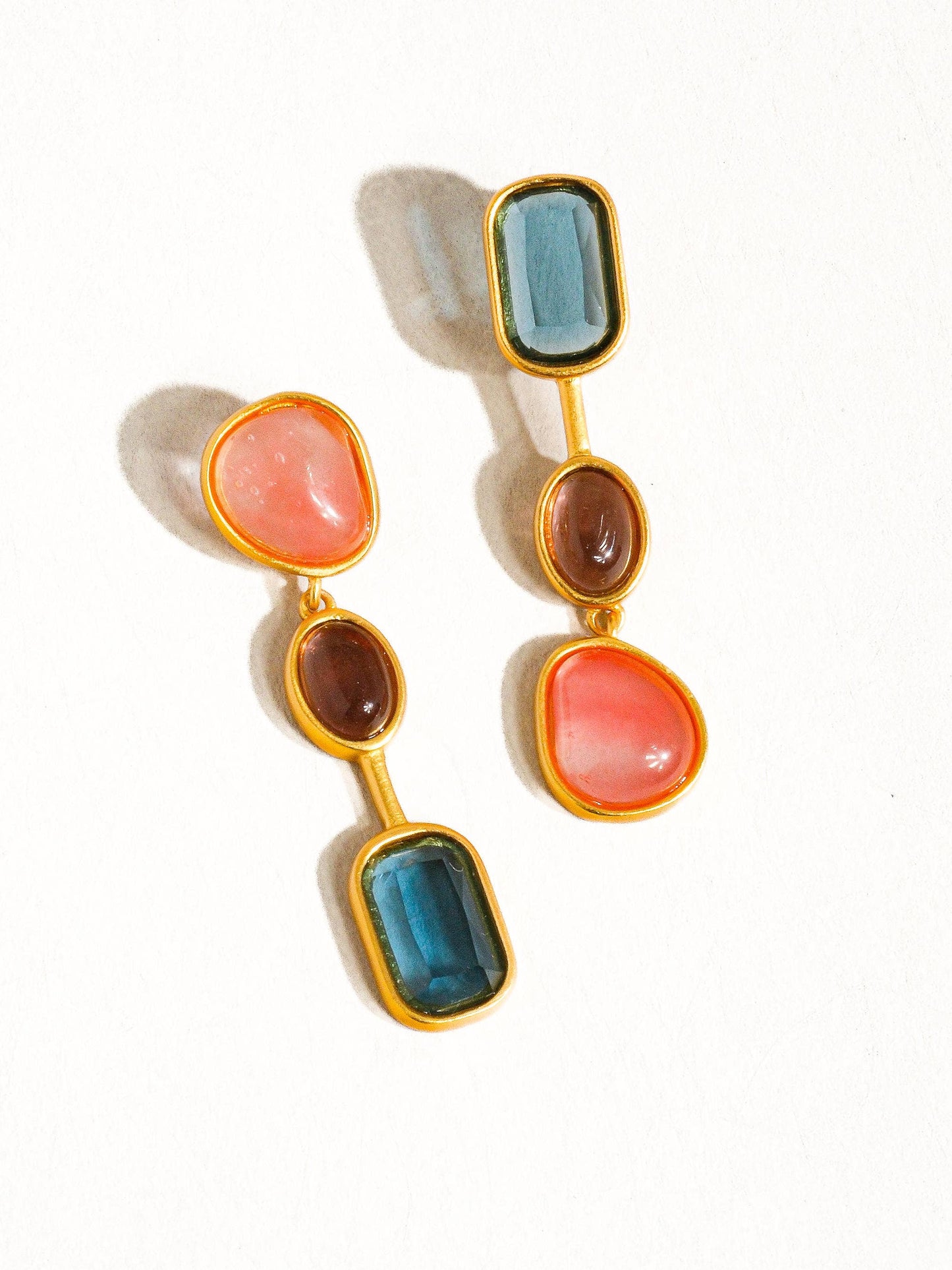 Delia Vintage Mismatch Earring
