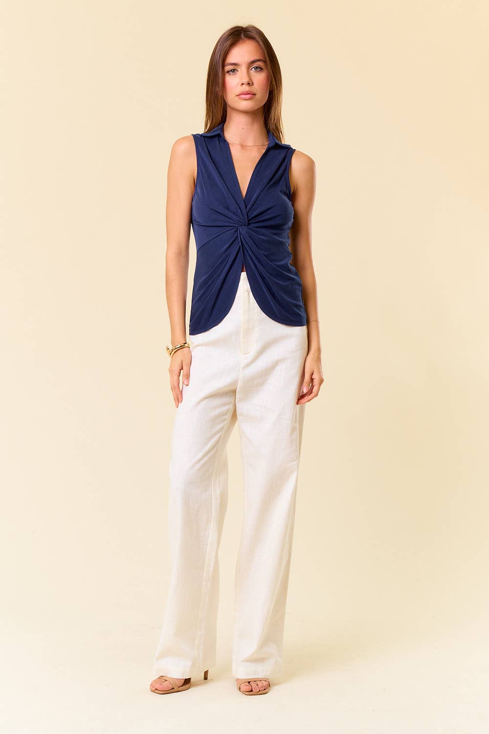 Front Twisted Sleeveless Top