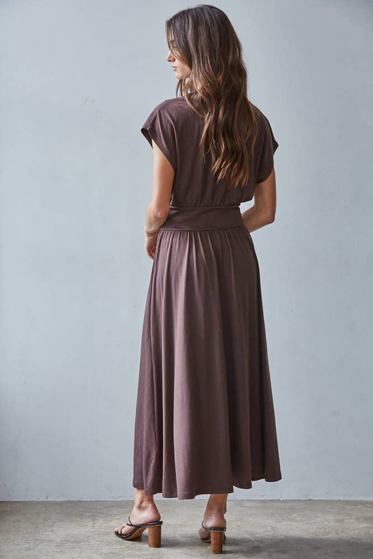 Rich Cocoa Short Sleeve Midi Dress