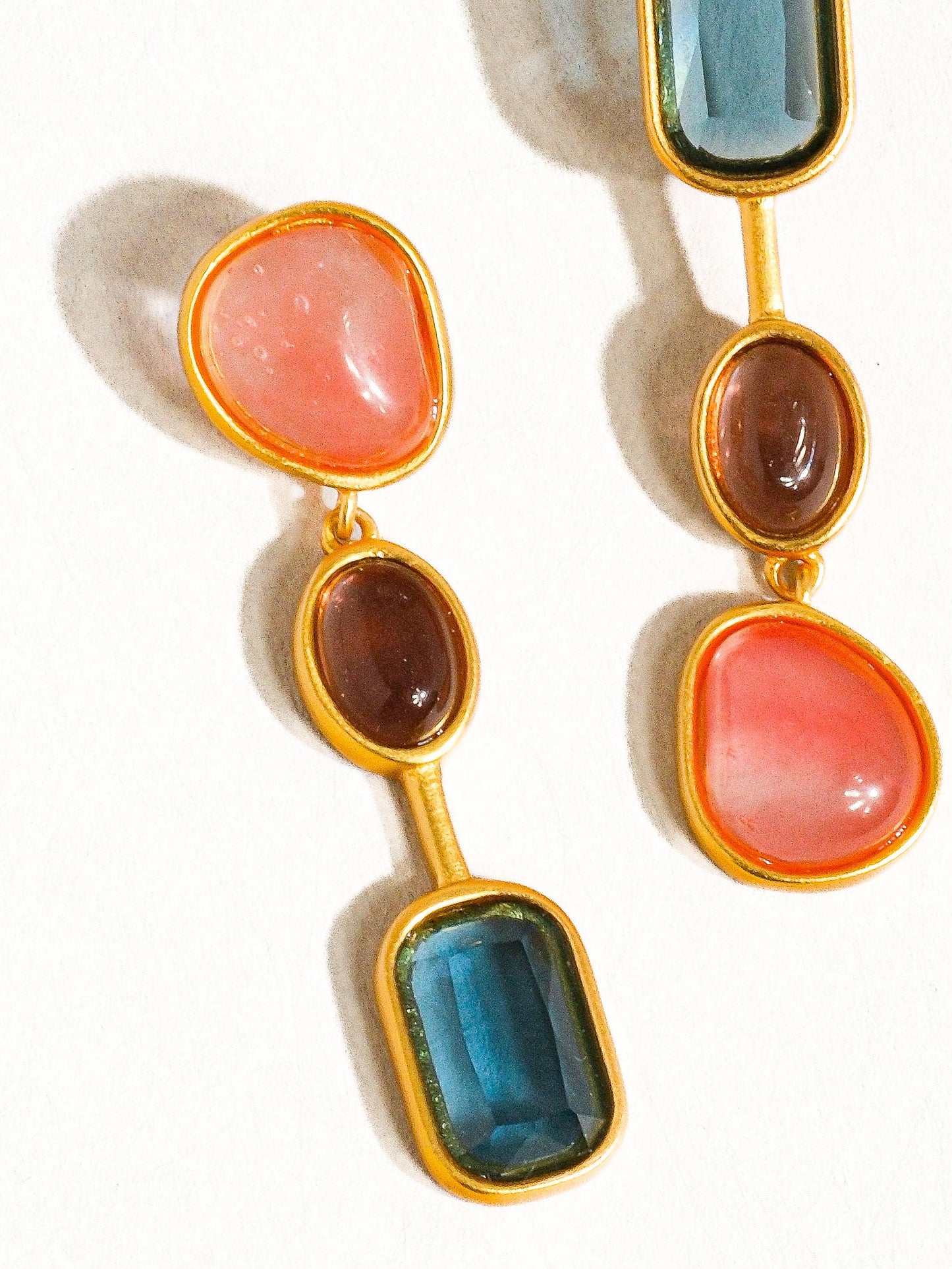 Delia Vintage Mismatch Earring