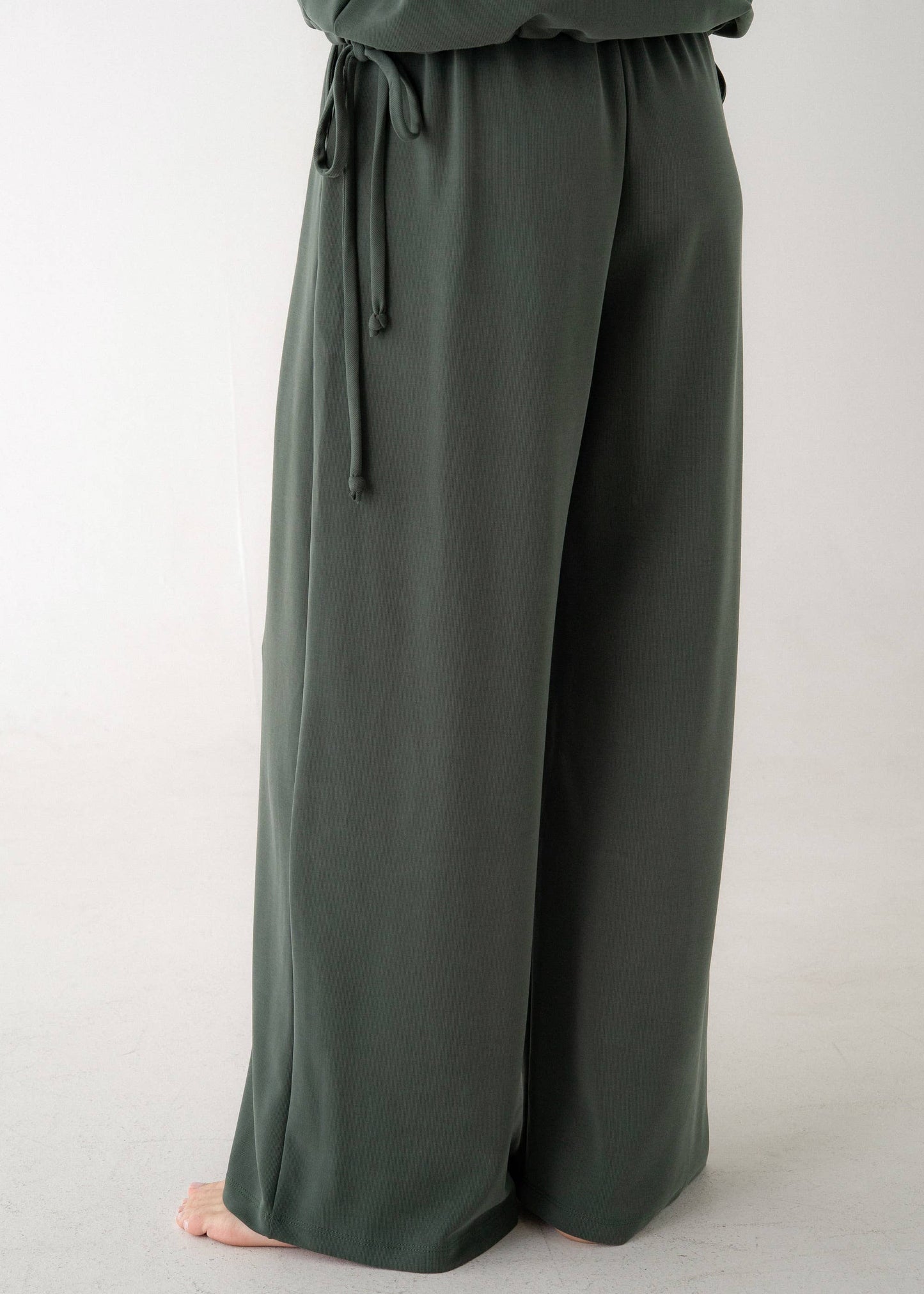 Pleated Wide Leg Lounge Pant