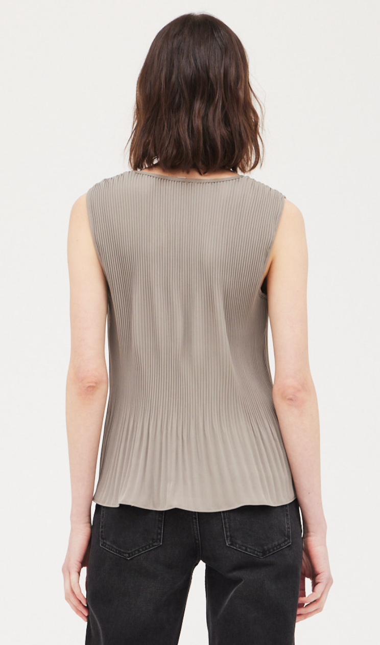Pleaded Sleeveless Top - Mushroom