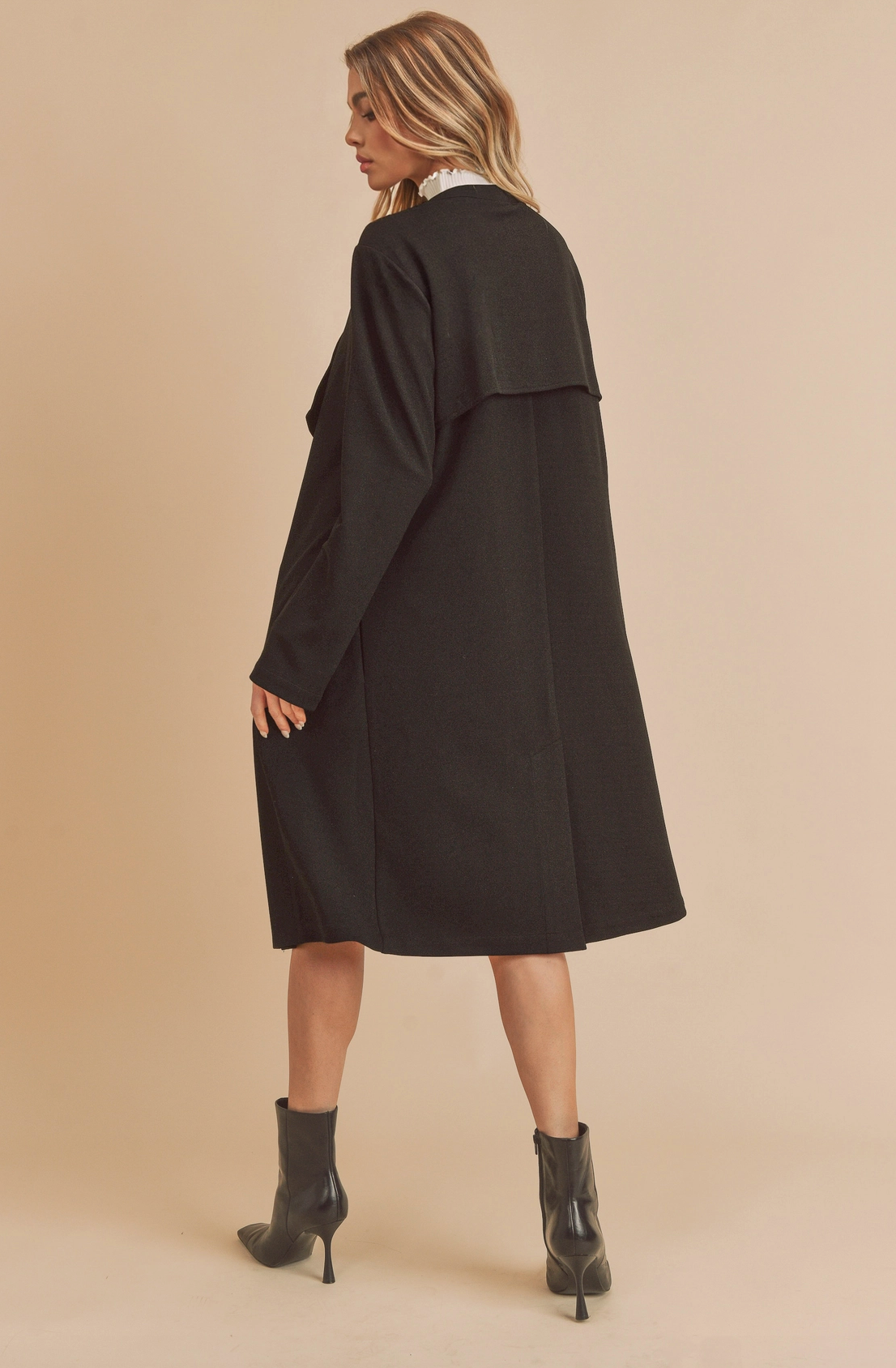 The Sable Coat - Black