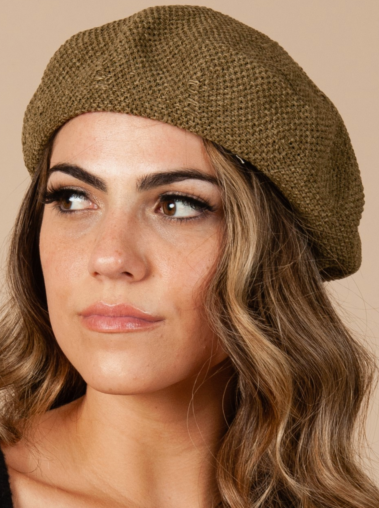 Angelique Beret - Olive
