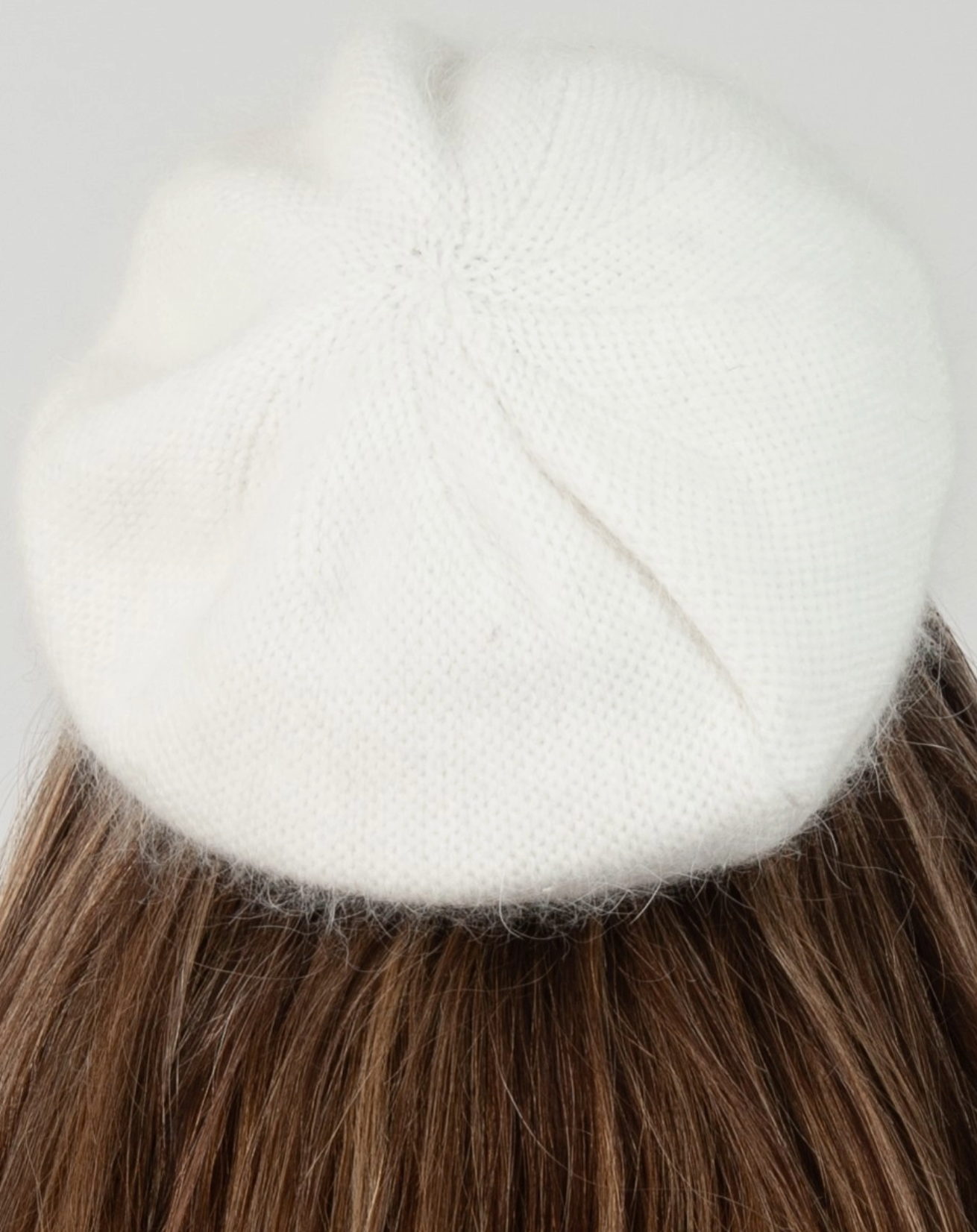 Kai Fuzzy Fur Beret - White