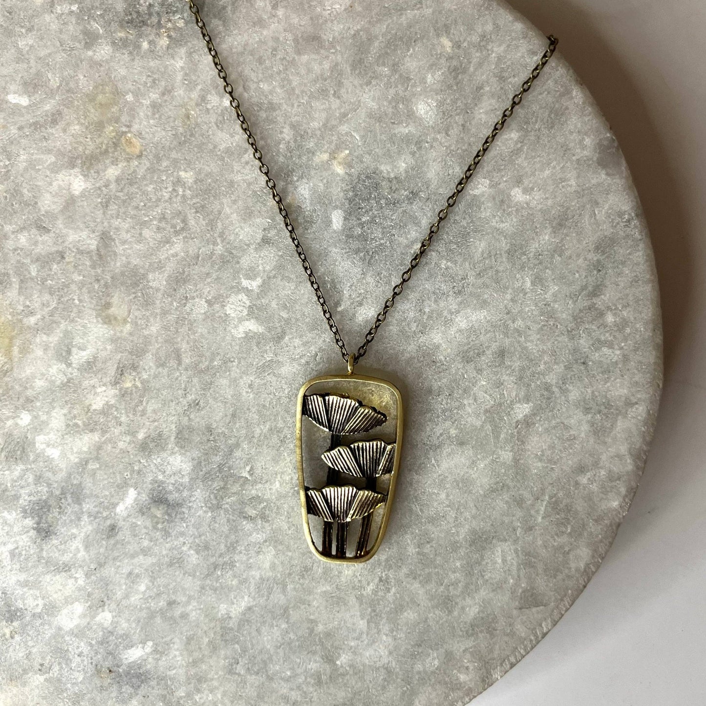 Vase of flowers necklace