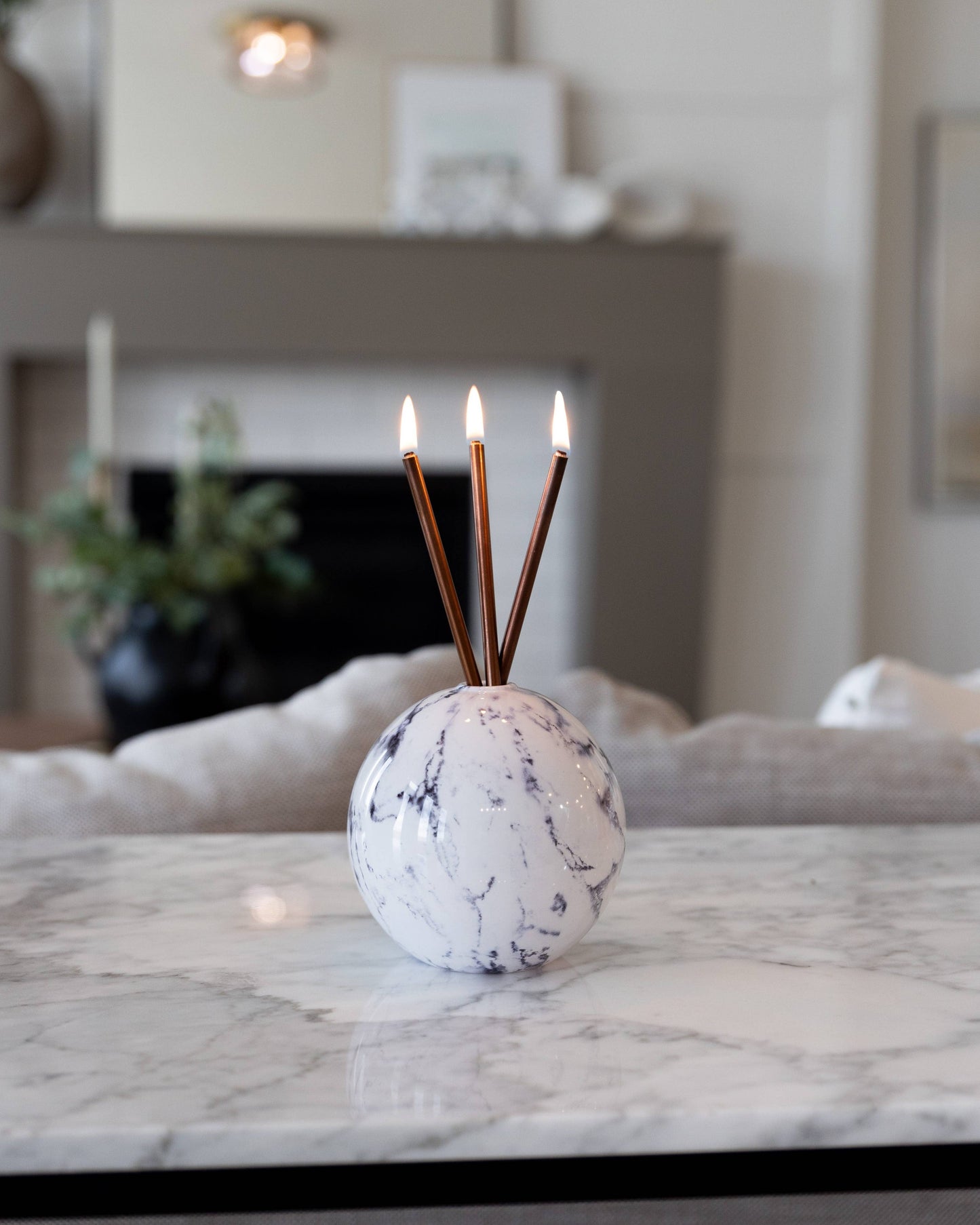Neva Vase - White Marble