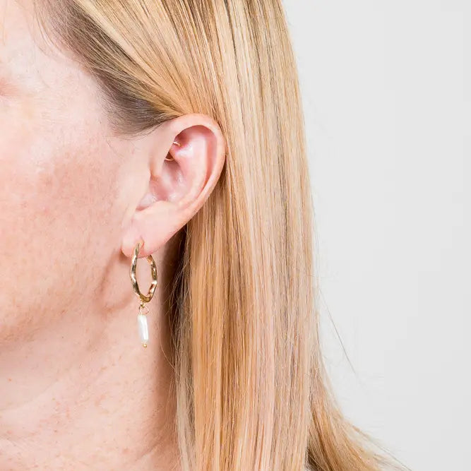 Freshwater Pearl Perla Dangle Hoop Earrings