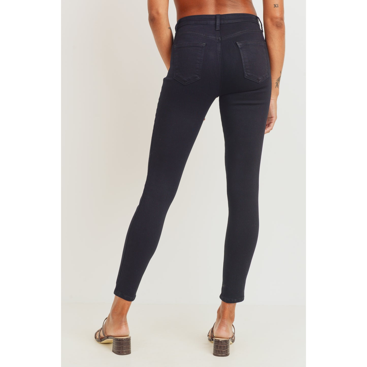 Five Pocket Classic Skinny - Black