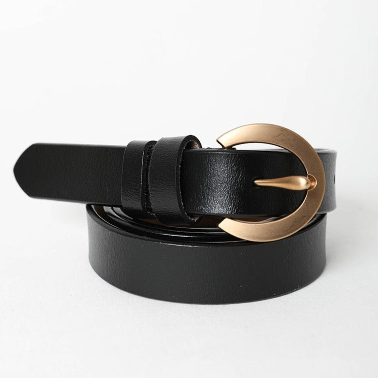 Curved Buckle Belt