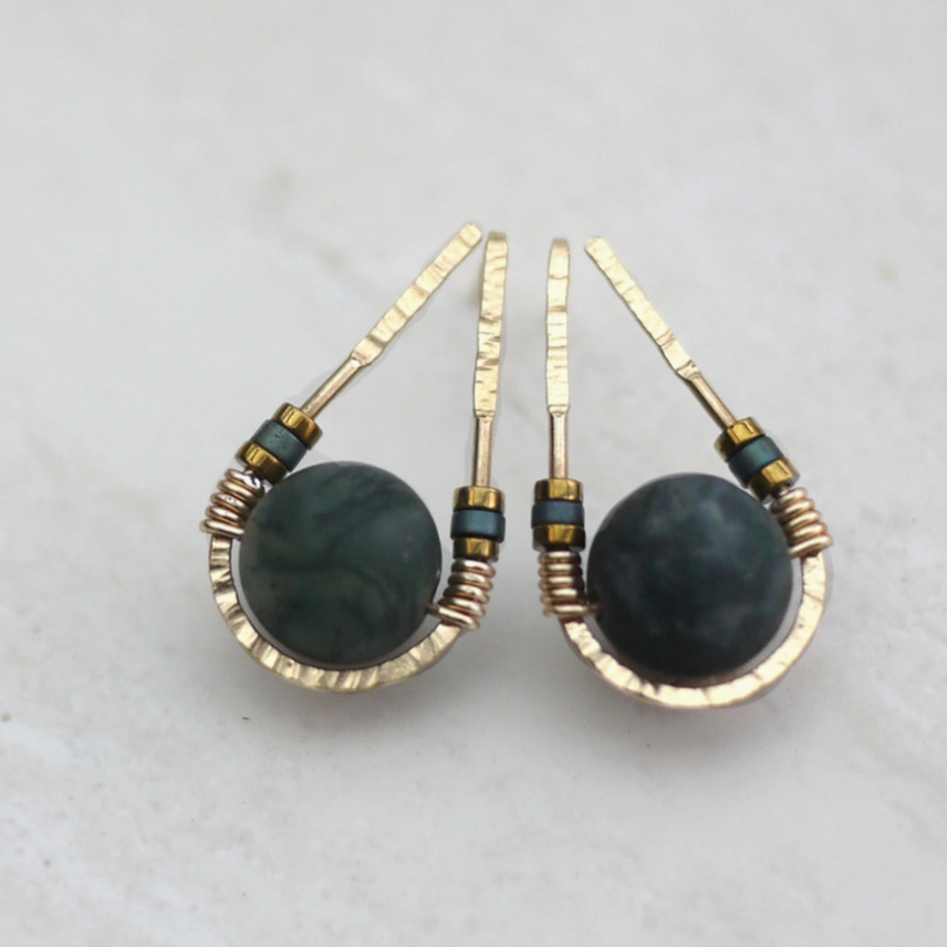 Teardrop Shaped Wire and Stone Stud Earrings