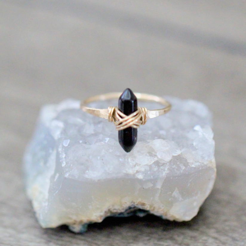 Crest Ring - Obsidian