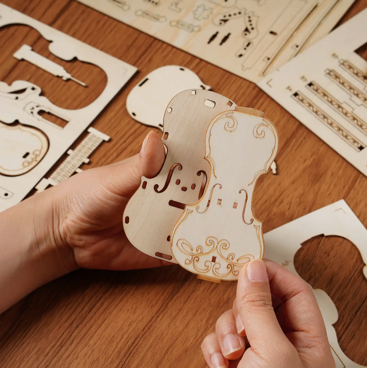 3D Wooden Puzzle: Cello