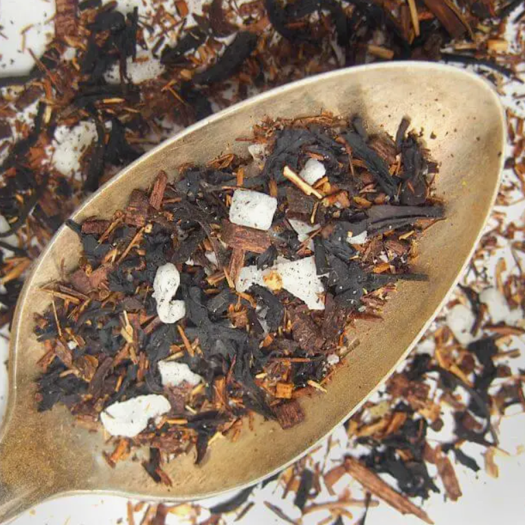 Coconut Macaron Almond Black Tea