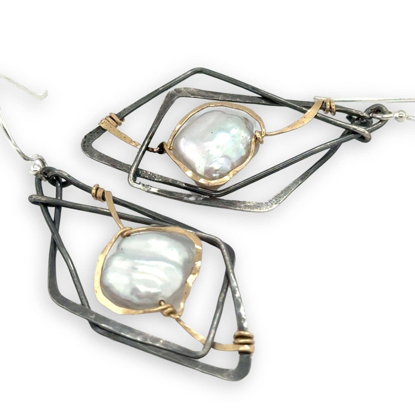 Charred Sincerity Pearl Earrings