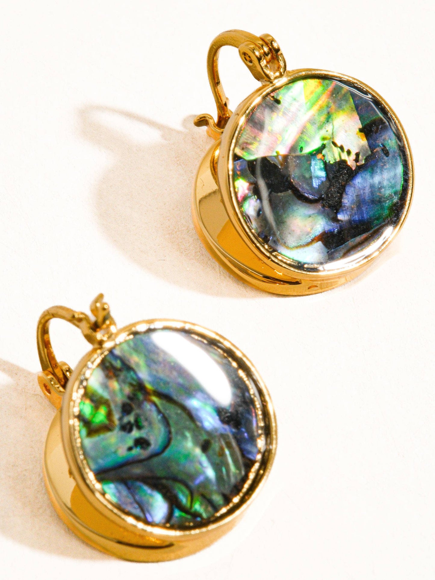 Zarae Natural Shell Earring