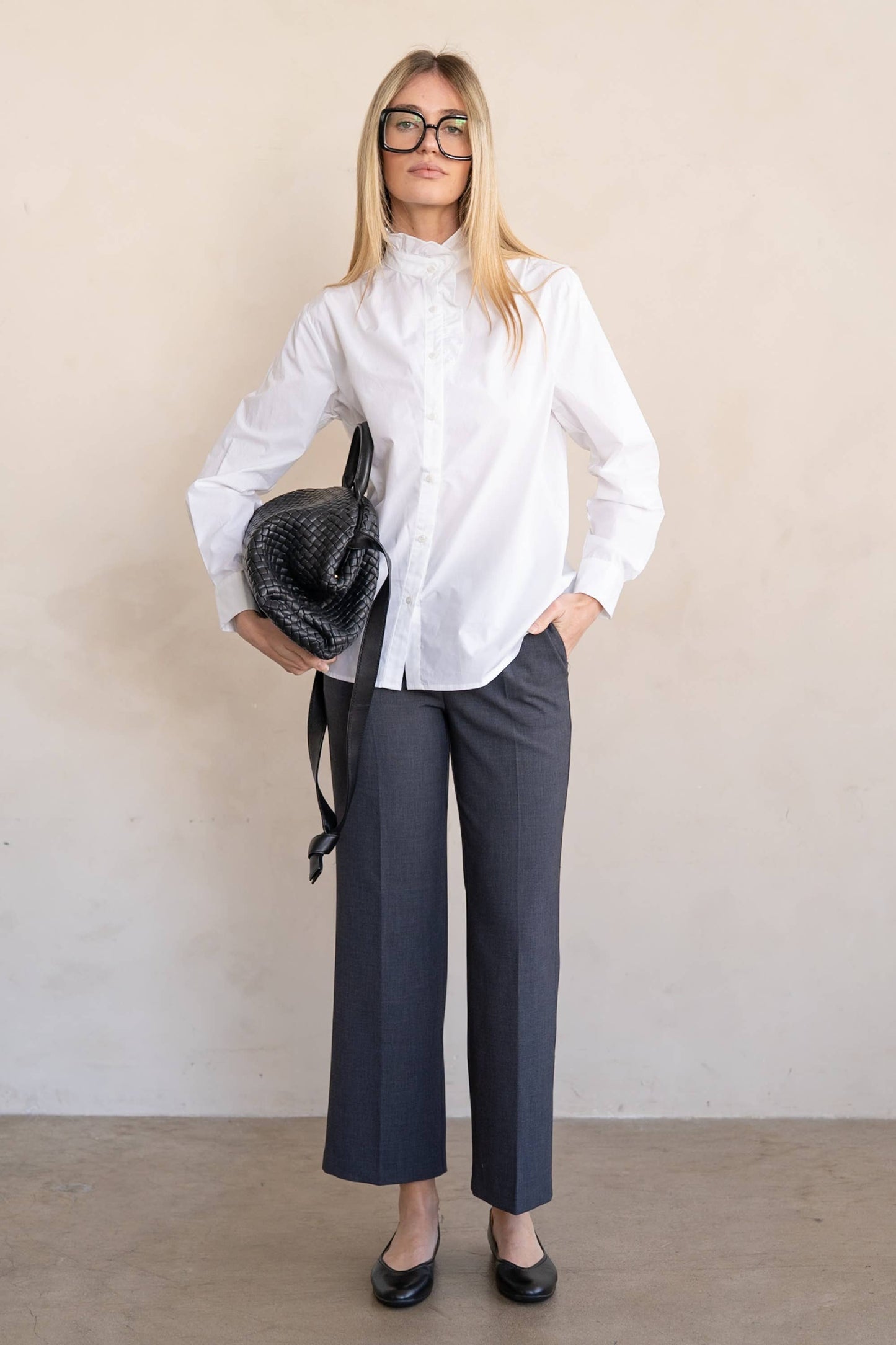 Ruffle Collar Button Blouse