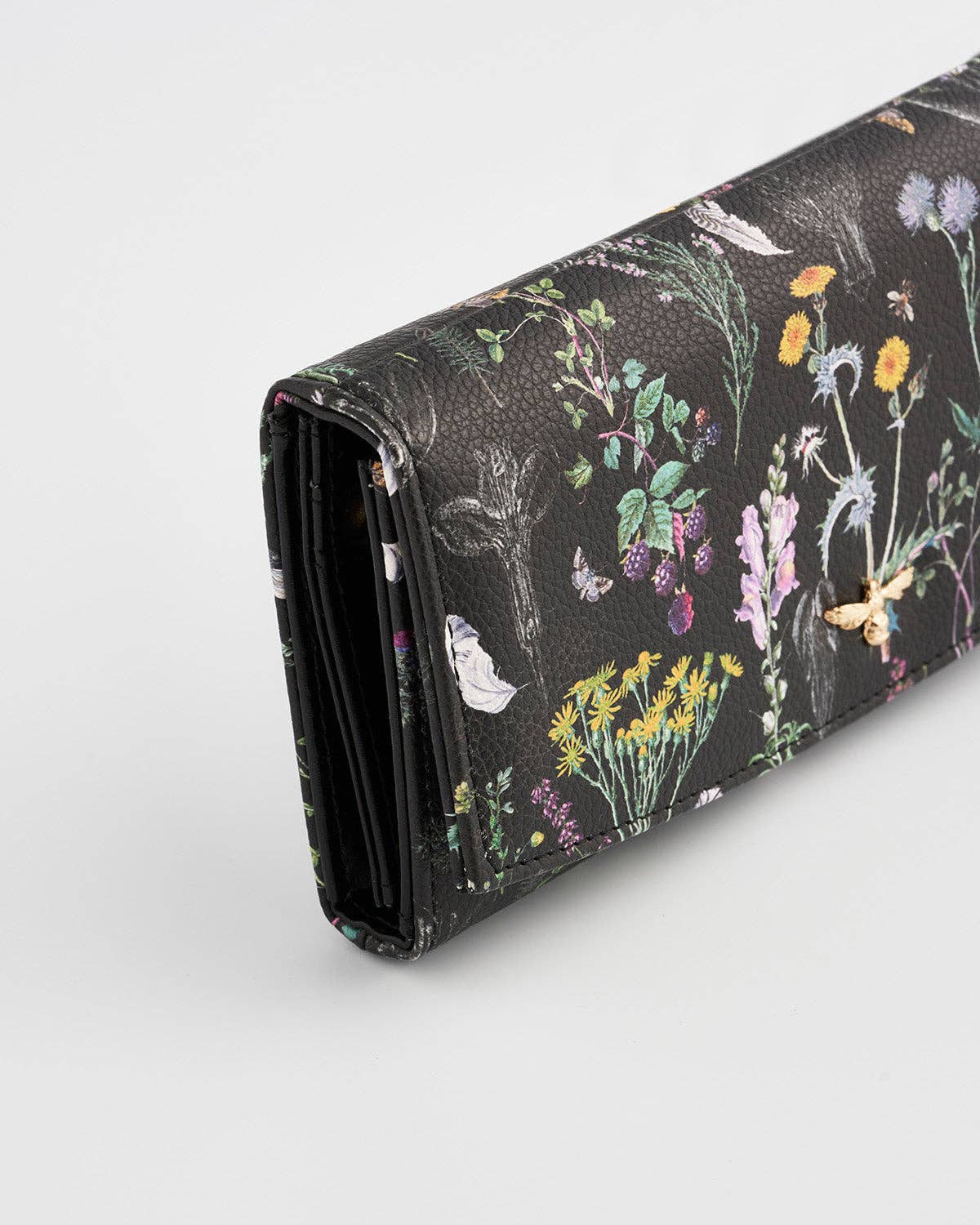 Wilderness Black Large Wallet