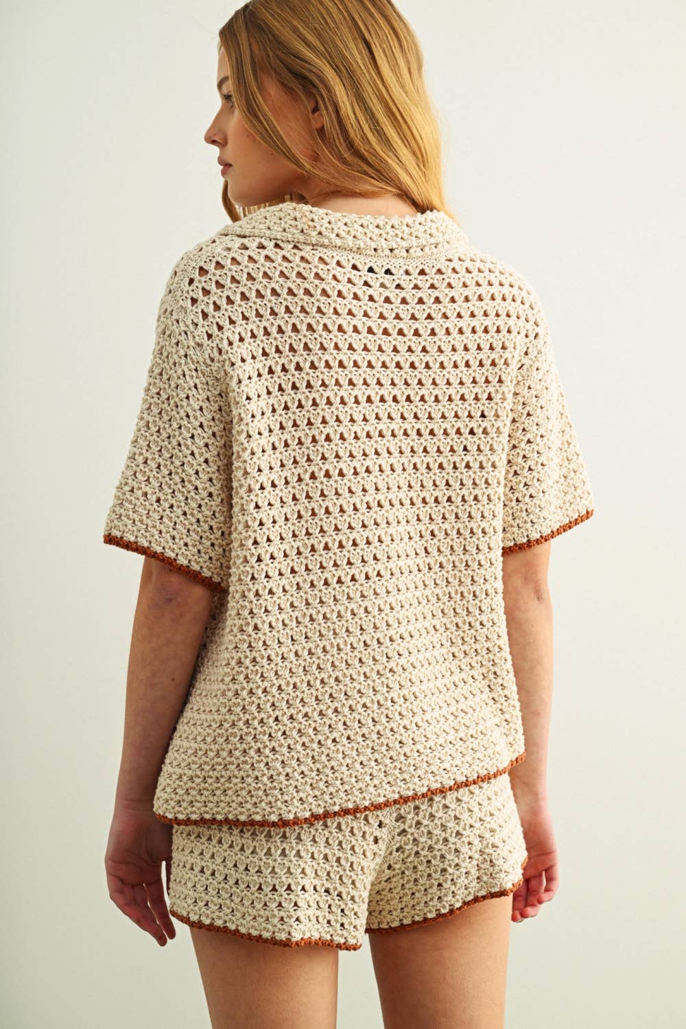 Color Detail Stitch Knit Button Front Top