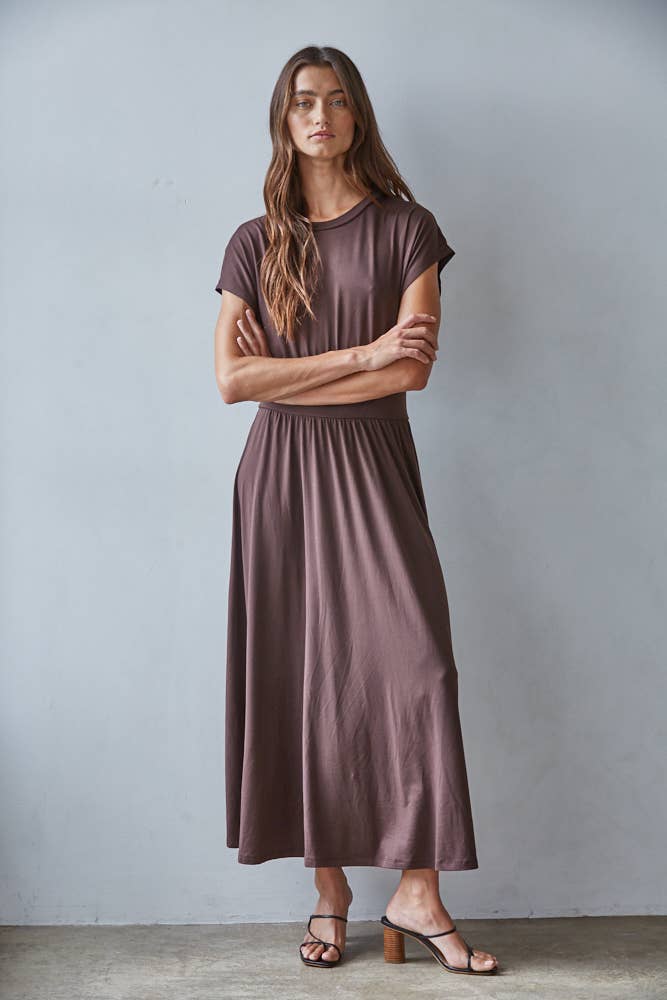 Rich Cocoa Short Sleeve Midi Dress