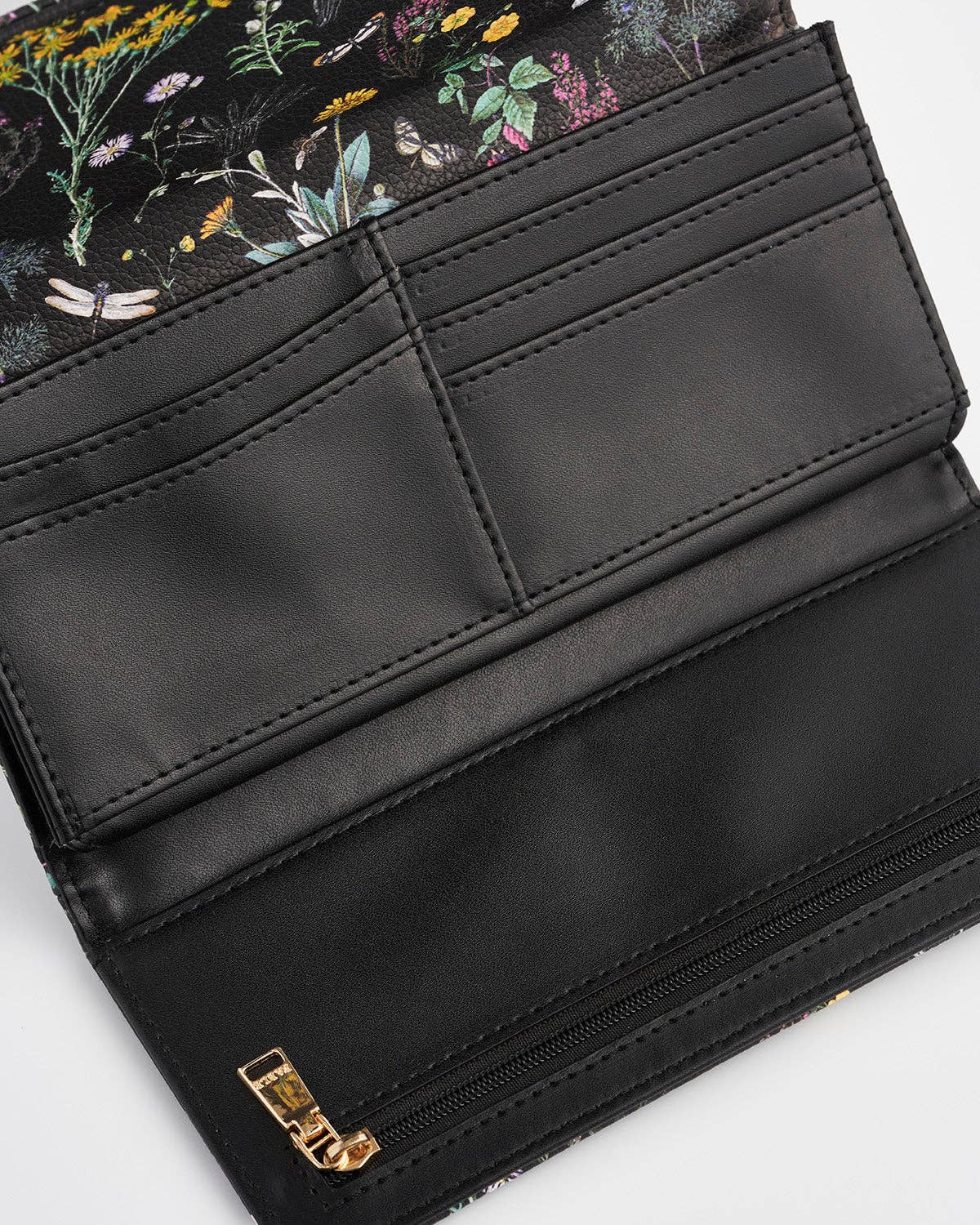 Wilderness Black Large Wallet