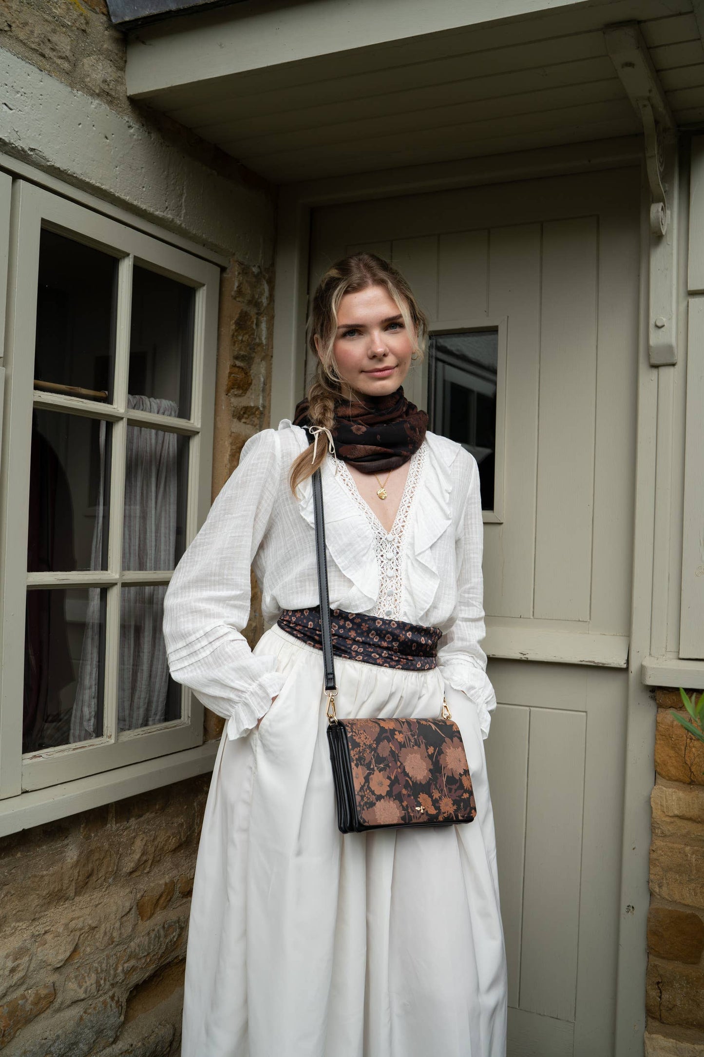 Deco Blooms Black Crossbody Purse