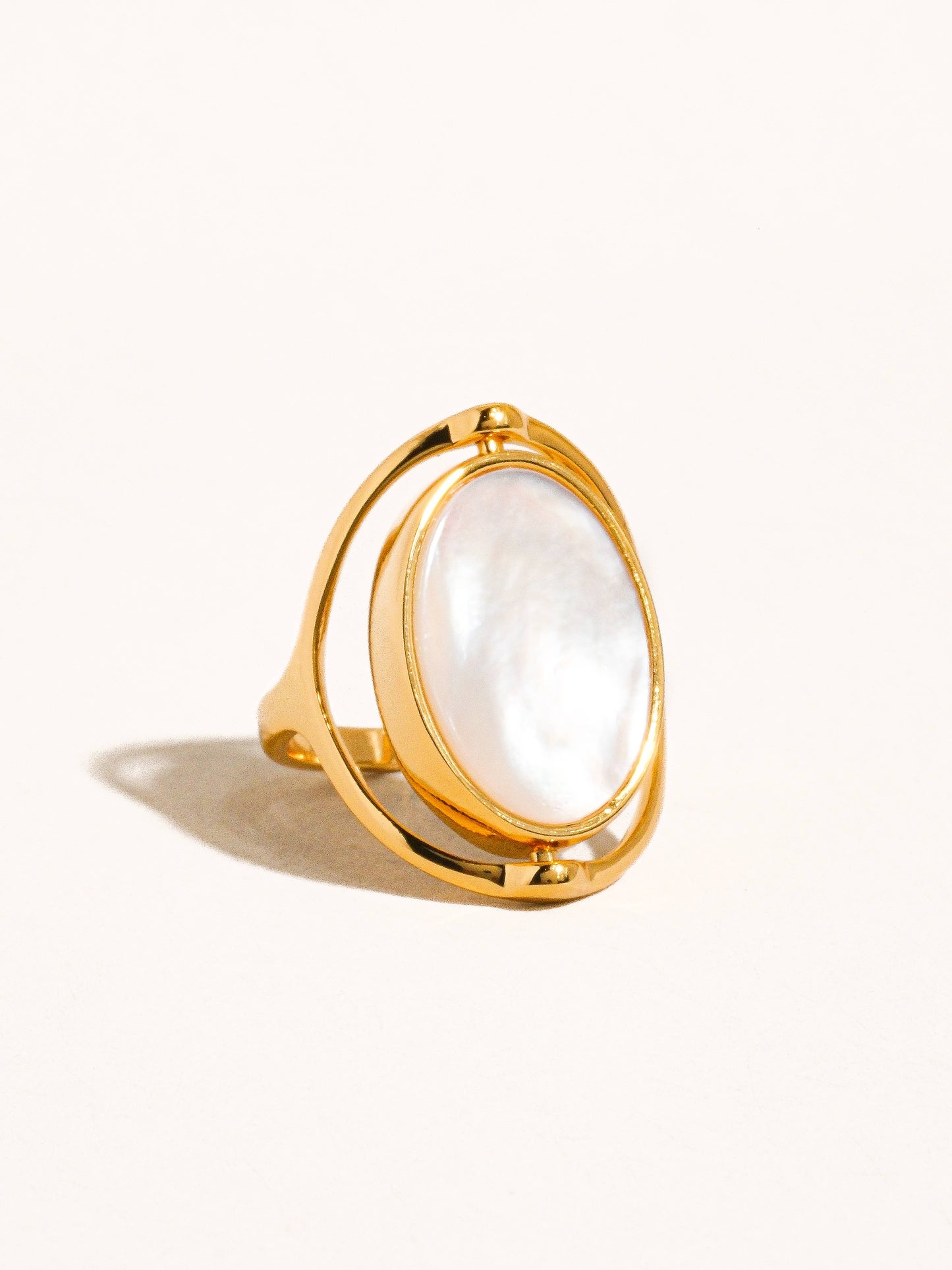 Violette Double-Sided Shell Ring