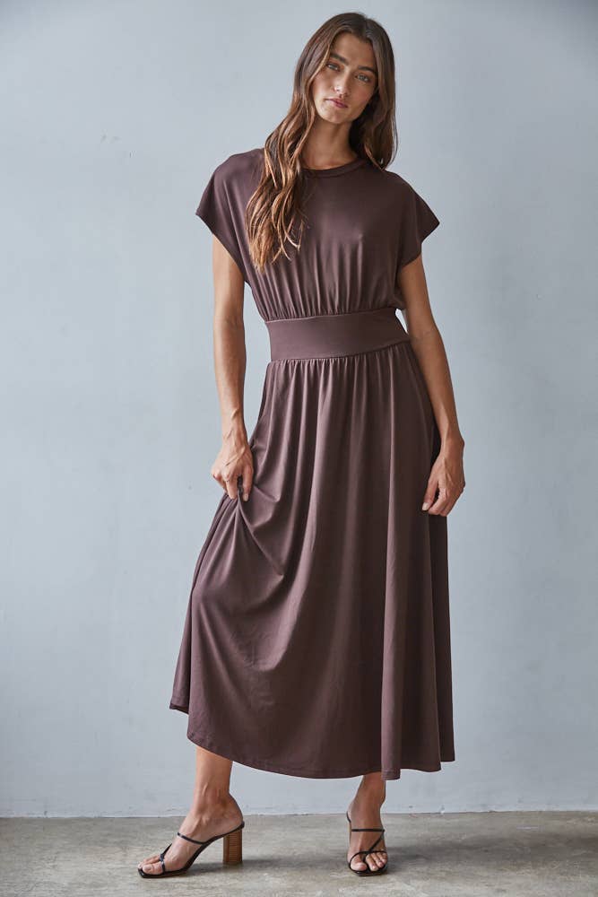 Rich Cocoa Short Sleeve Midi Dress