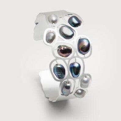 Pearl Waved Cuff