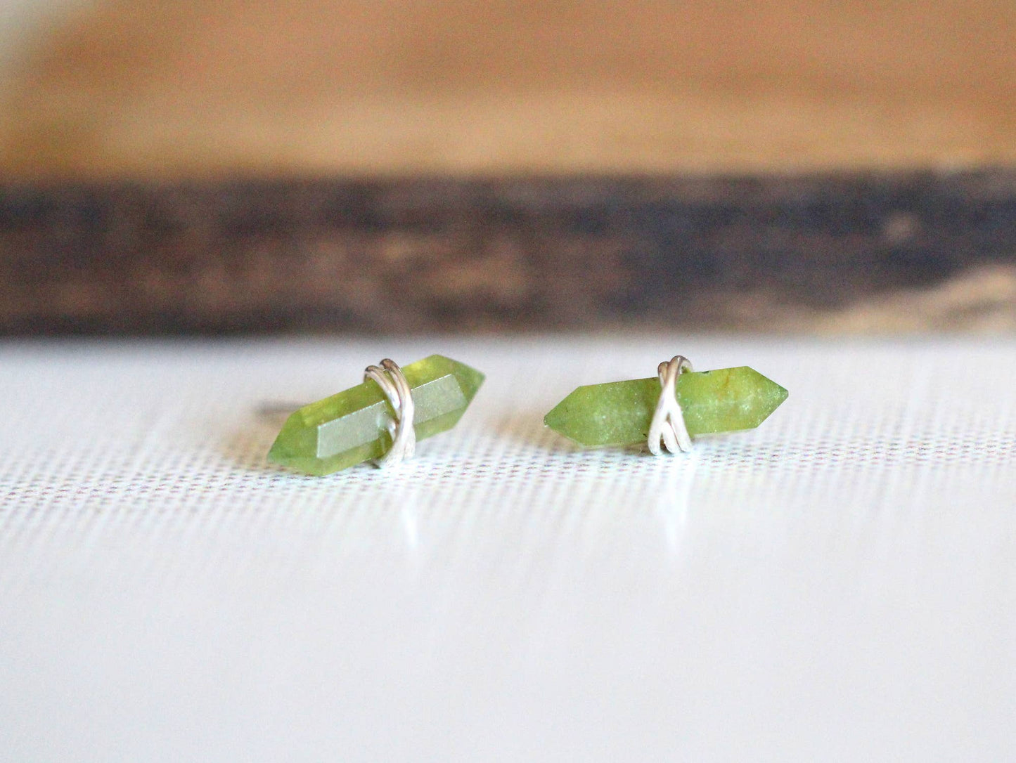 Crest Studs - Peridot