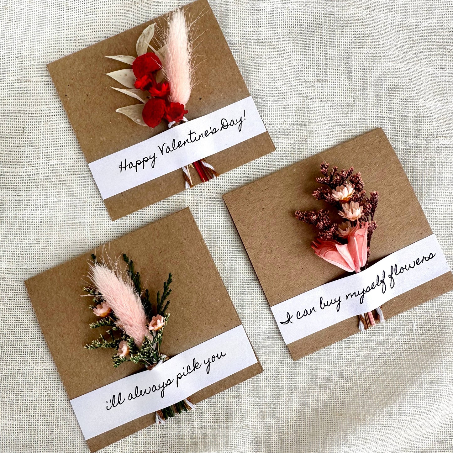 Valentine's Day Mini Bouquet Cards With Dried Flowers 