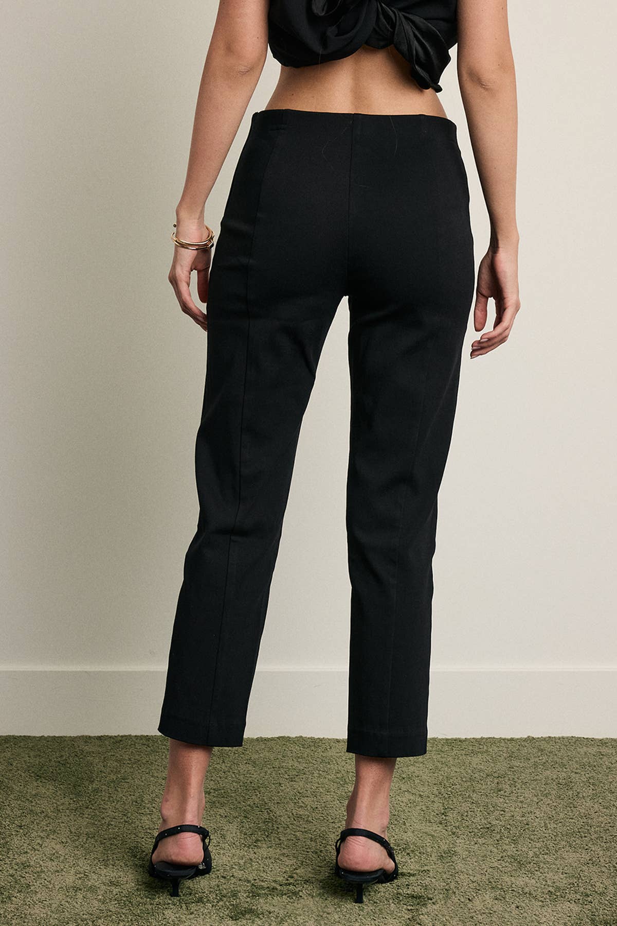 Comfort Stretch Ankle Pant