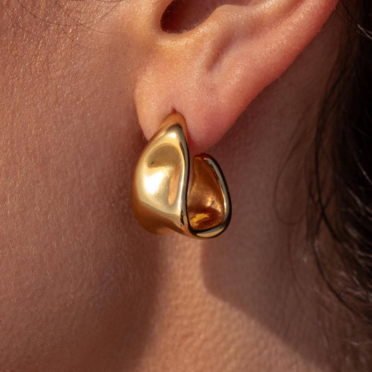 Vespera Earrings Gold