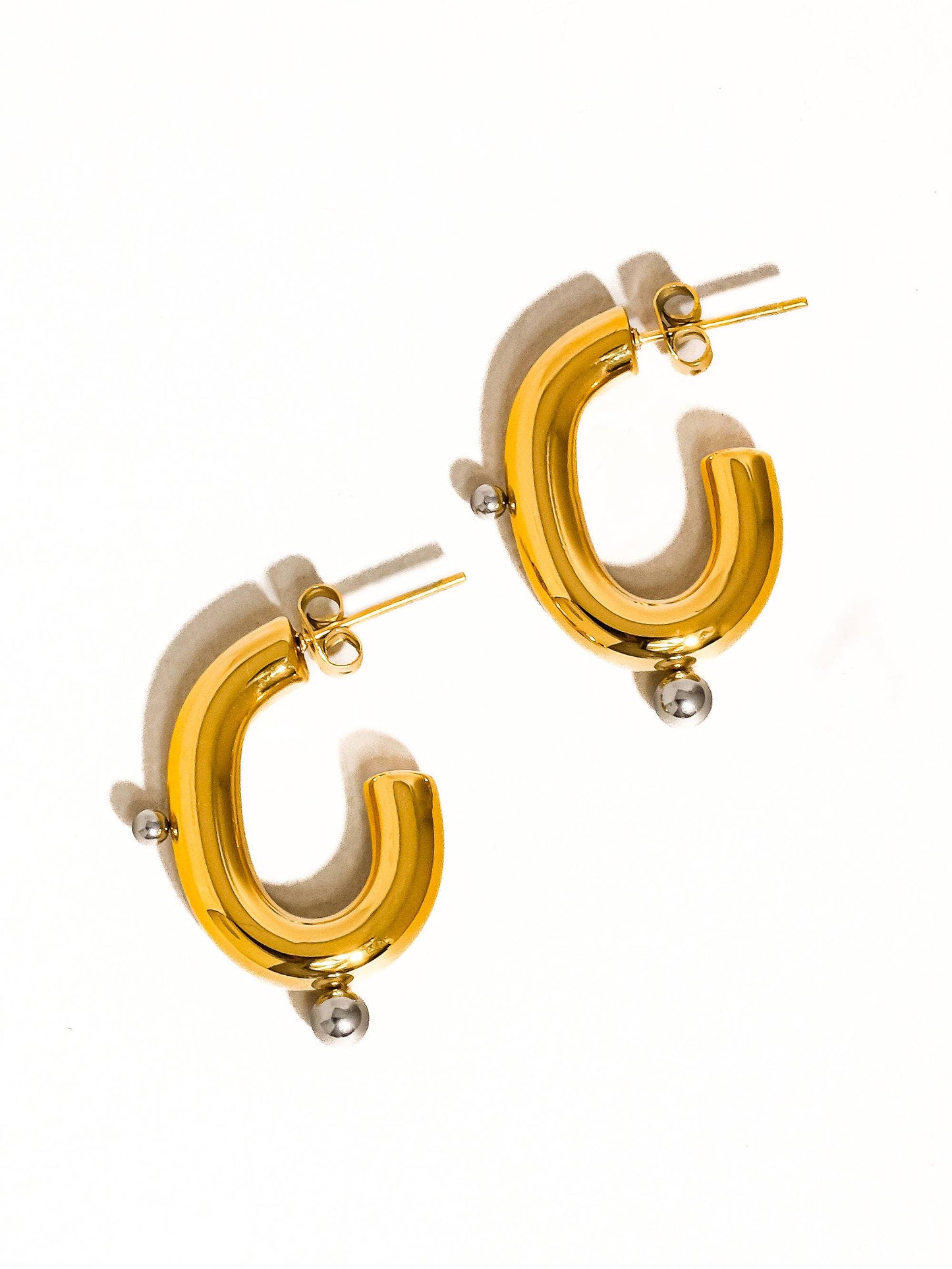 Oval & Dot Two Toned Earring