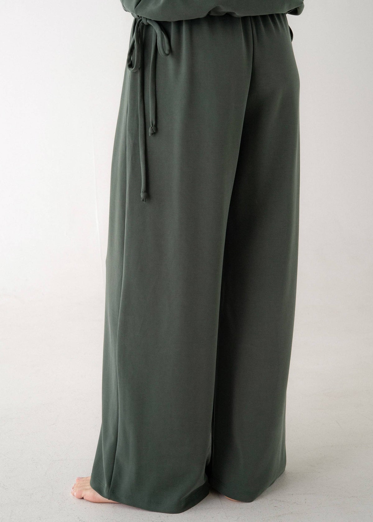 Pleated Wide Leg Lounge Pant