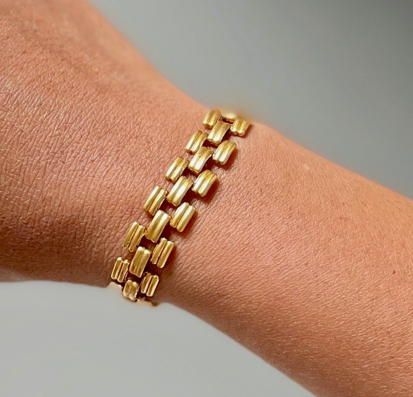 Slinky Gold Chain Bracelet