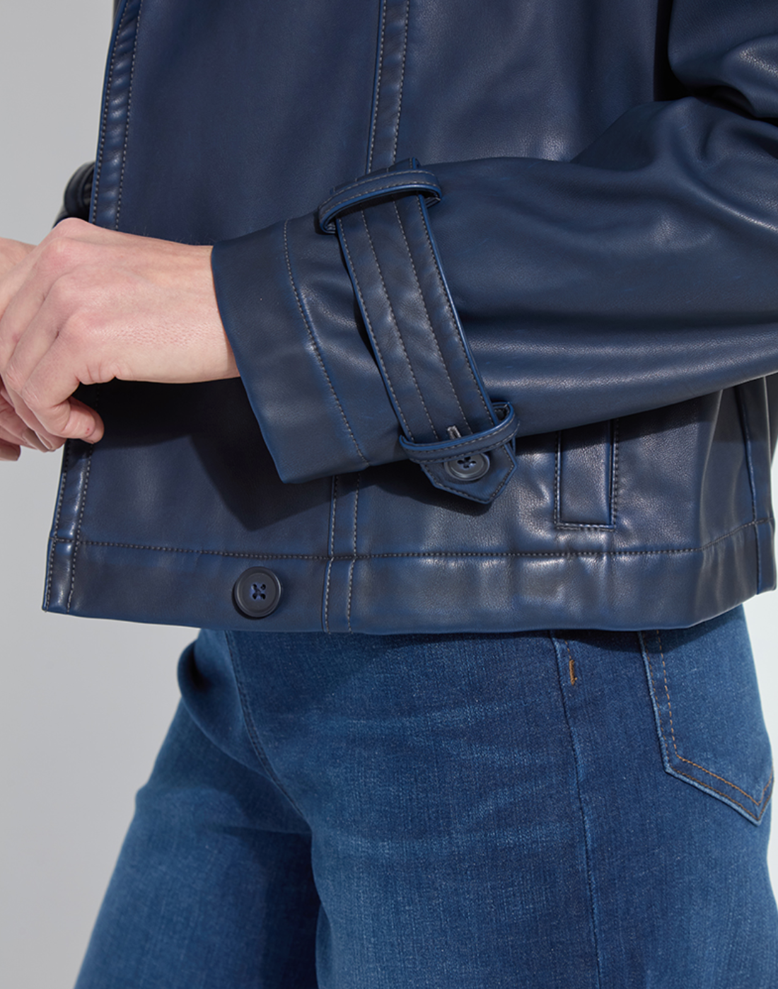 Evonne Oversized Cropped Trench Coat