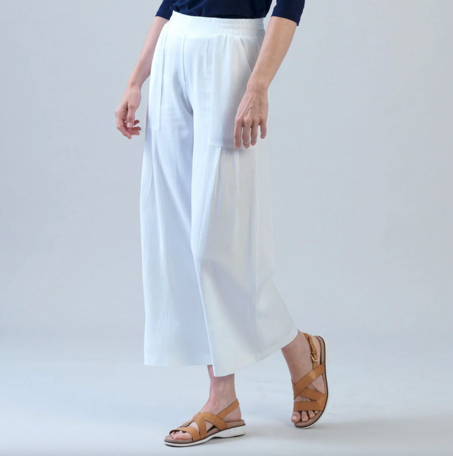 Soft Cotton Pleated Wide Leg Ankle Pant
