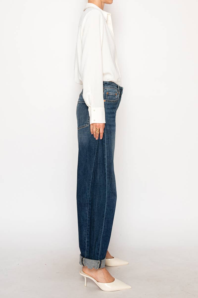 Relaxed Tapered Barrel Jean