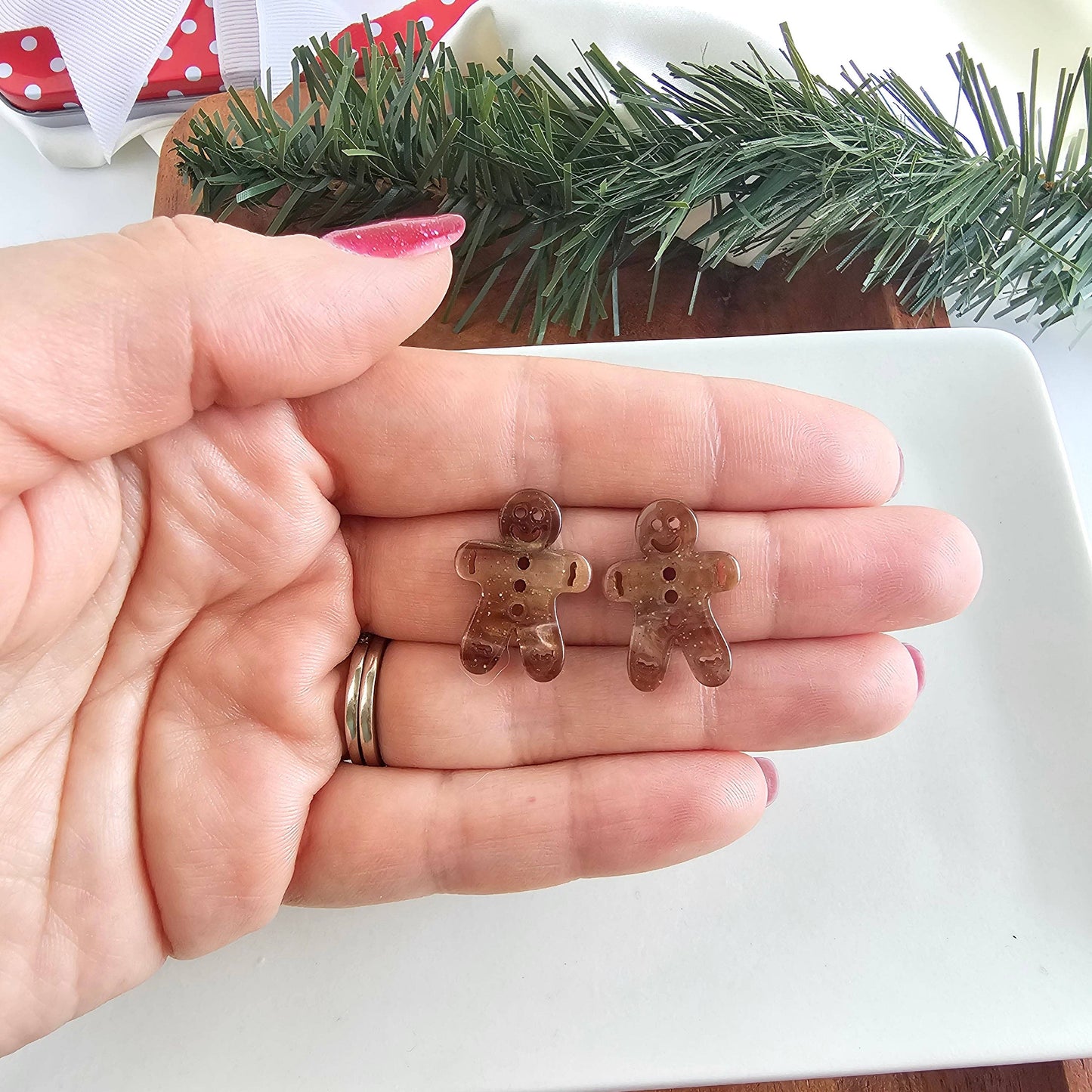 Gingerbread Studs
