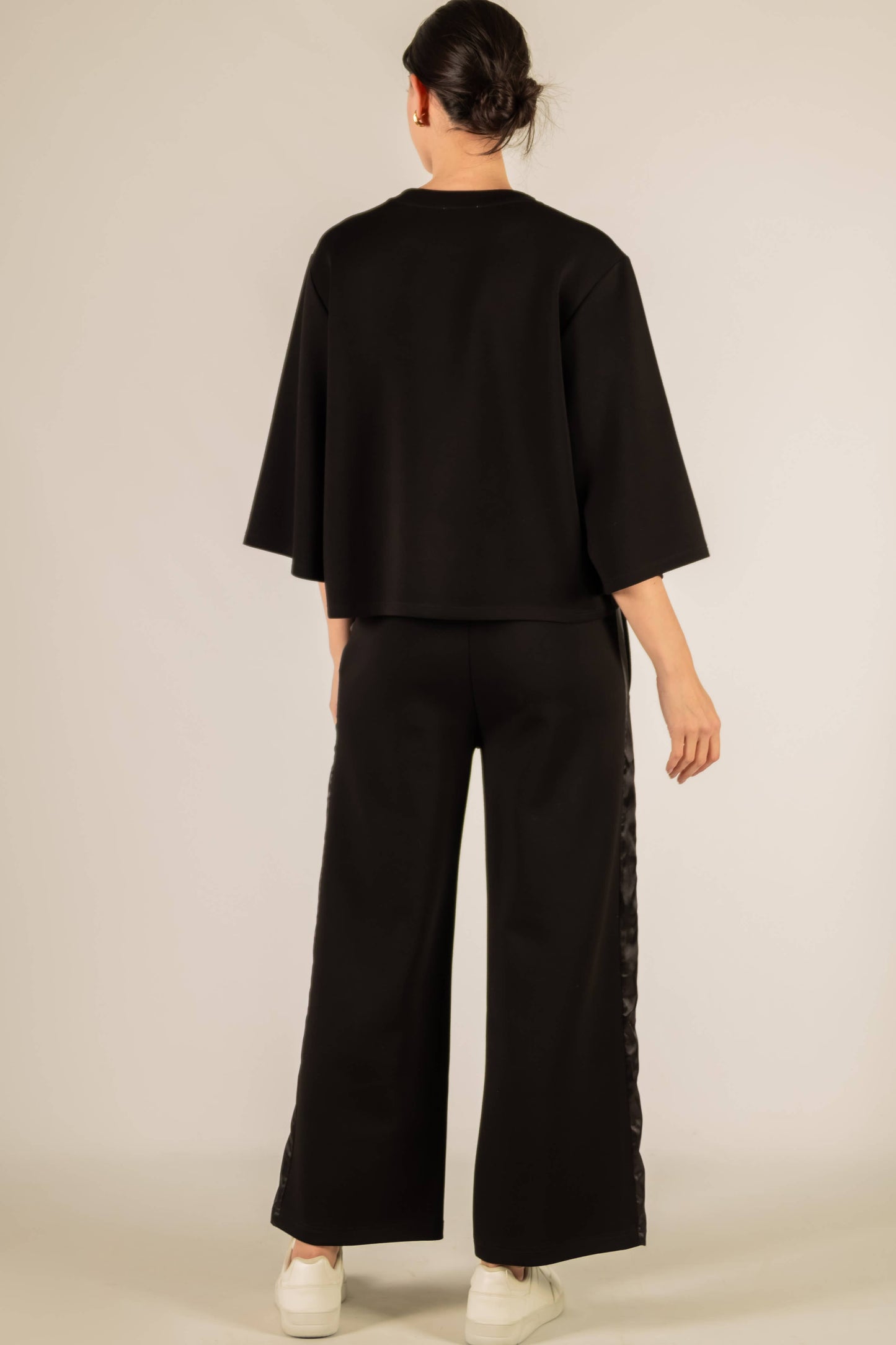 Butter Modal 3/4 Sleeve Round Neck Top