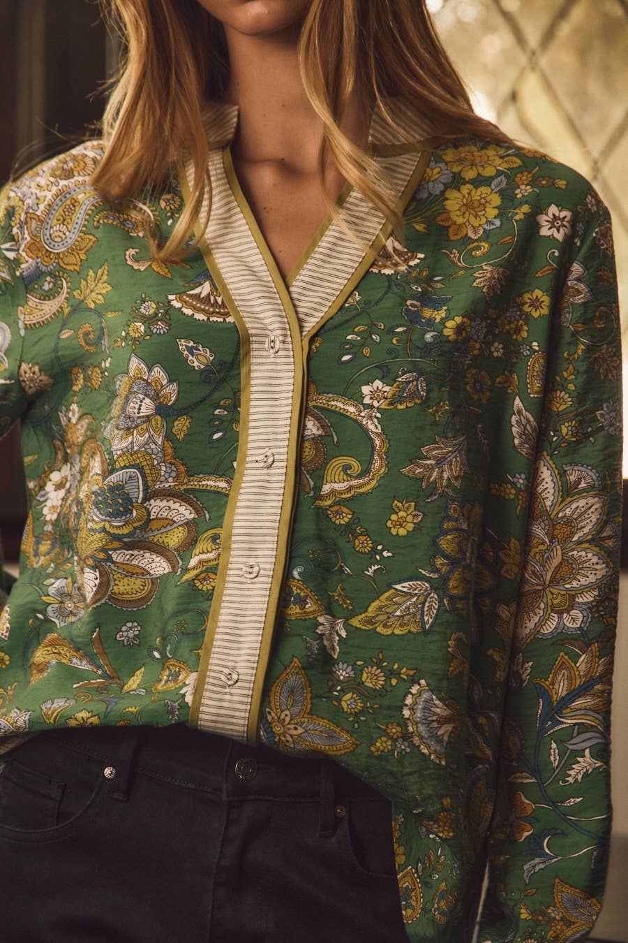 Elegant Paisley & Contrast Trim Blouse