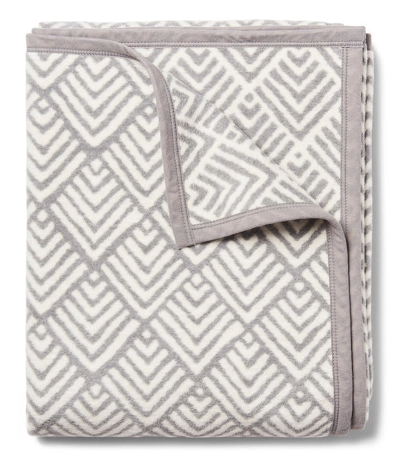 Oyster Cove Diamonds Grey Blanket