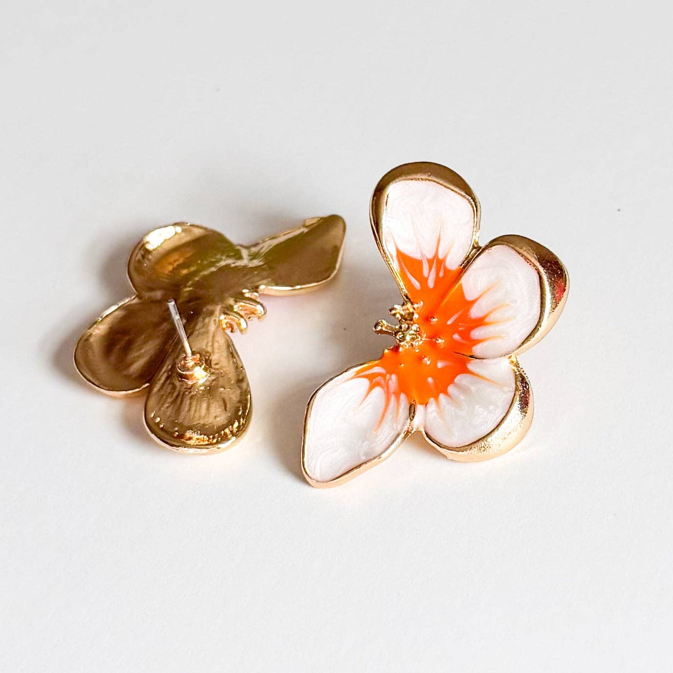 Pansy Stud Earrings