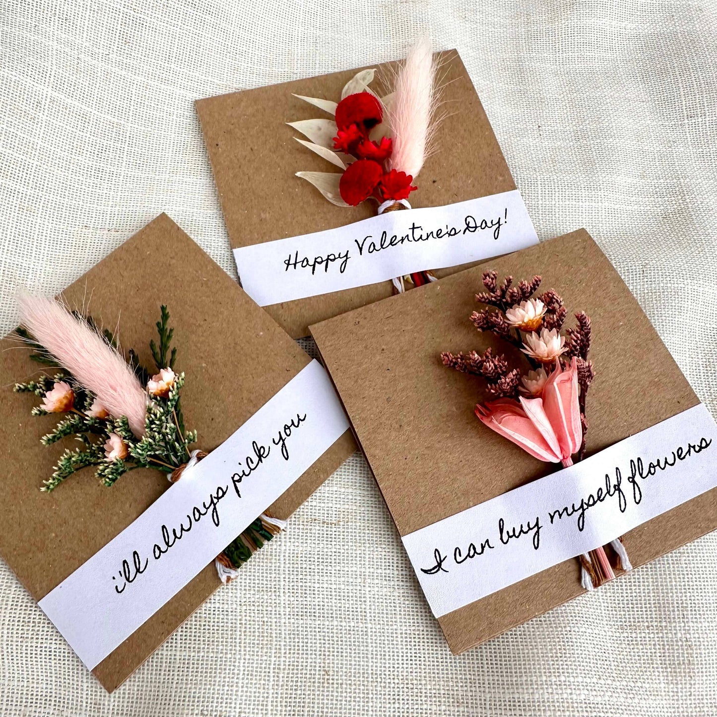 Valentine's Day Mini Bouquet Cards With Dried Flowers 