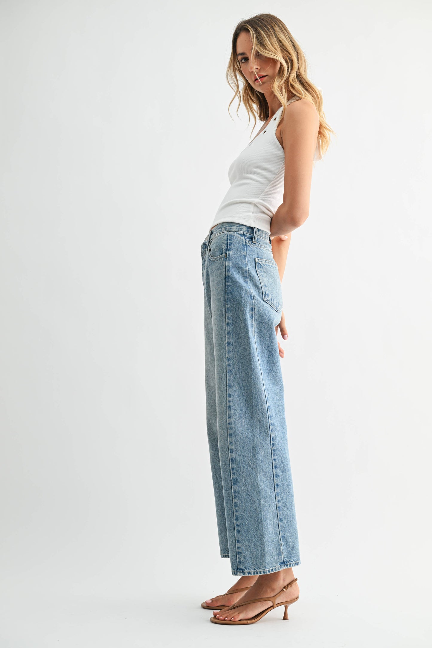 JUST BLACK DENIM Barrel Jean Twist - Medium Wash