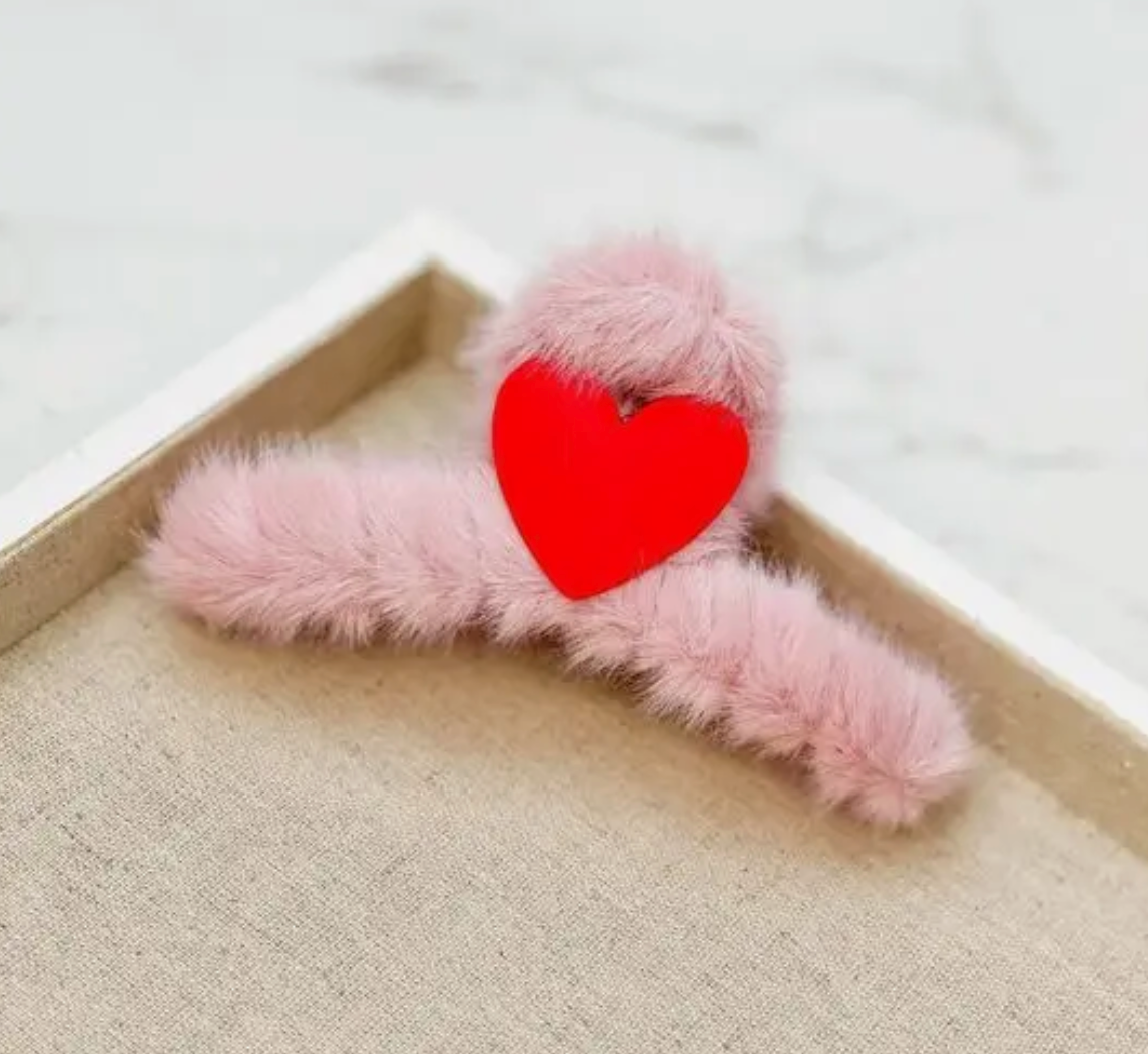 Fluffy Heart Claw Hair Clip